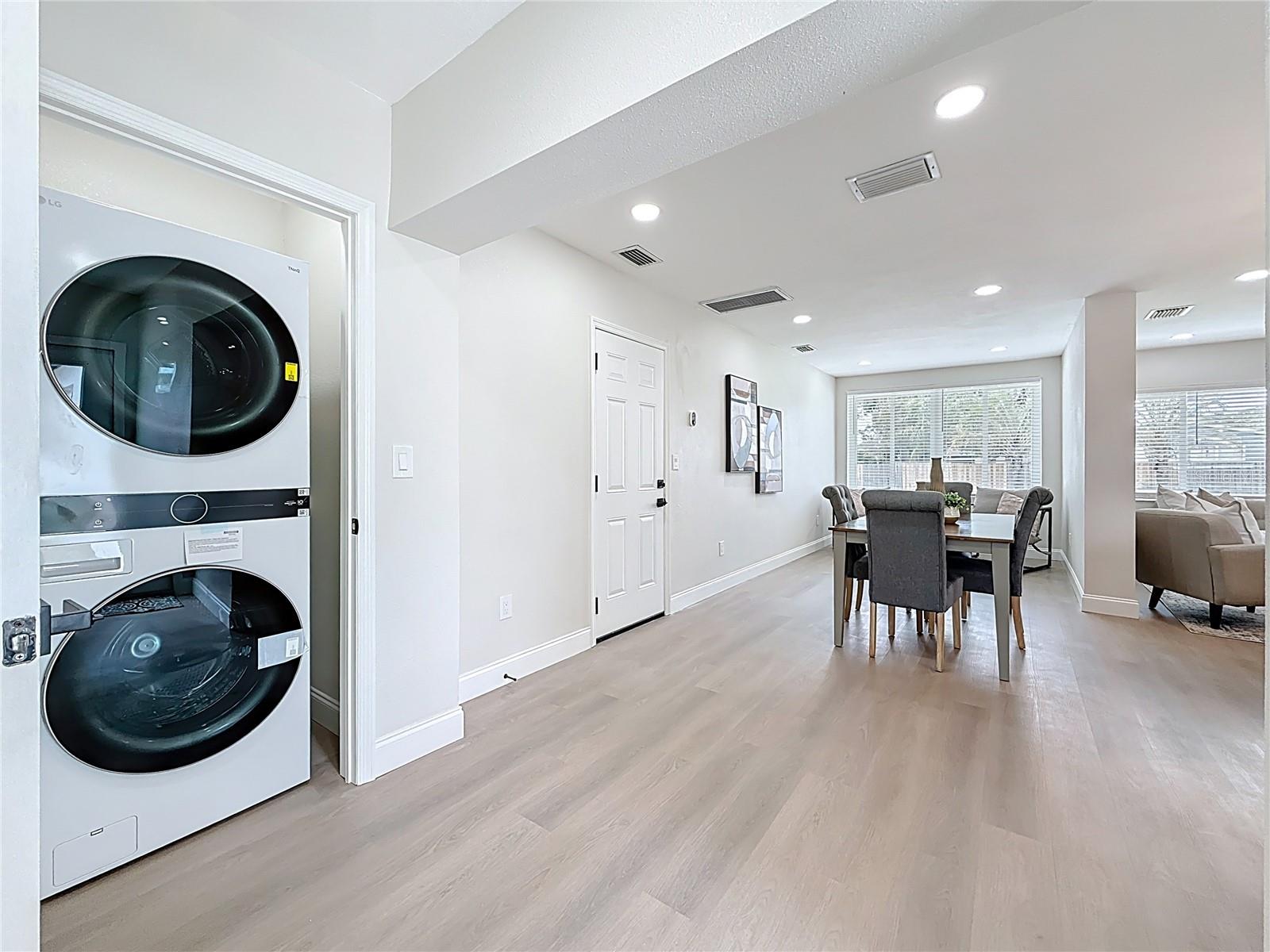 2999 LESLEE LAKE DR N, ST PETERSBURG, FL, 33713