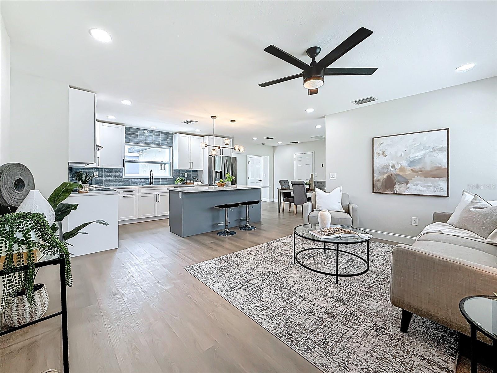 2999 LESLEE LAKE DR N, ST PETERSBURG, FL, 33713