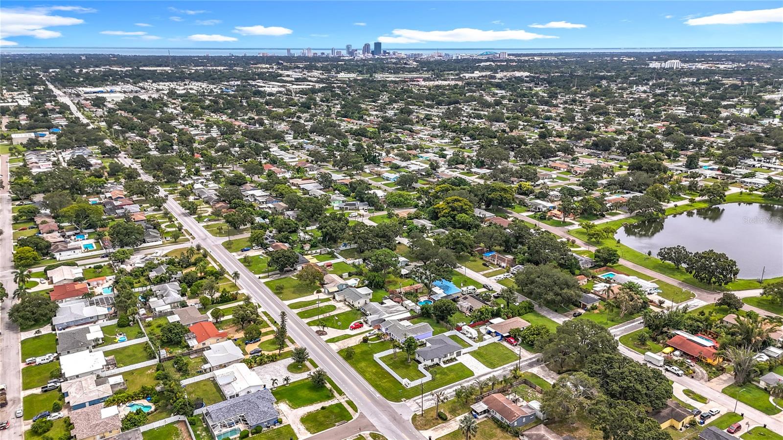 2999 LESLEE LAKE DR N, ST PETERSBURG, FL, 33713