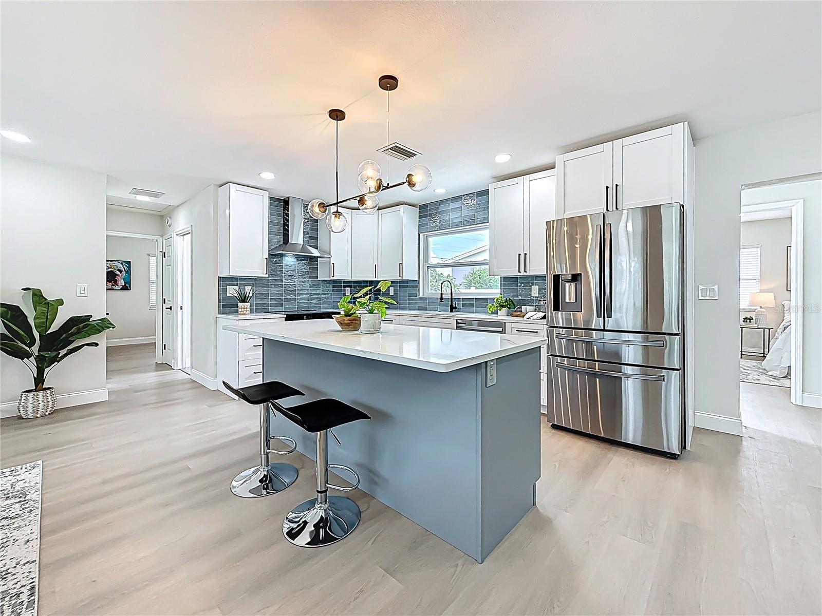 2999 LESLEE LAKE DR N, ST PETERSBURG, FL, 33713