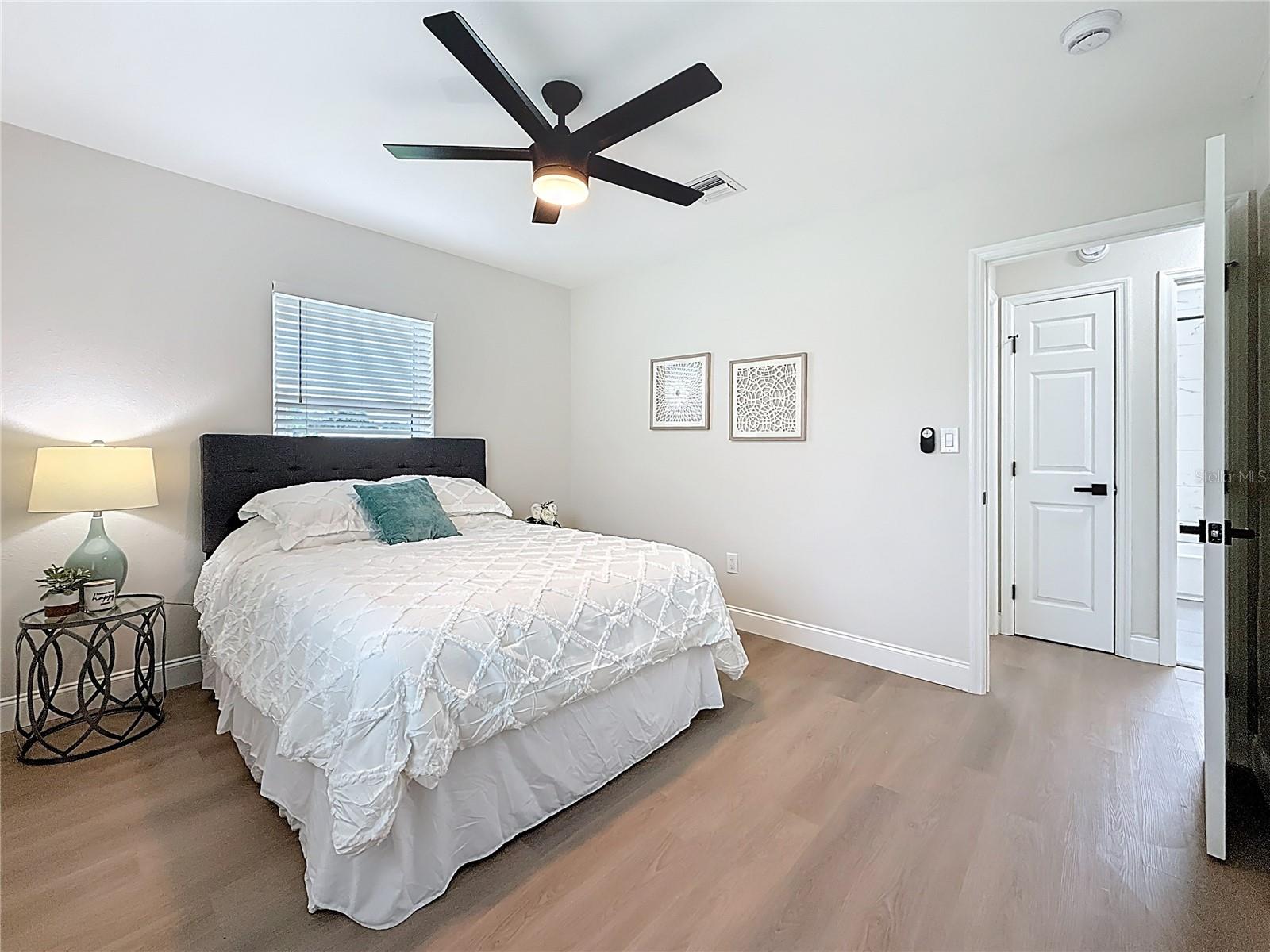 2999 LESLEE LAKE DR N, ST PETERSBURG, FL, 33713