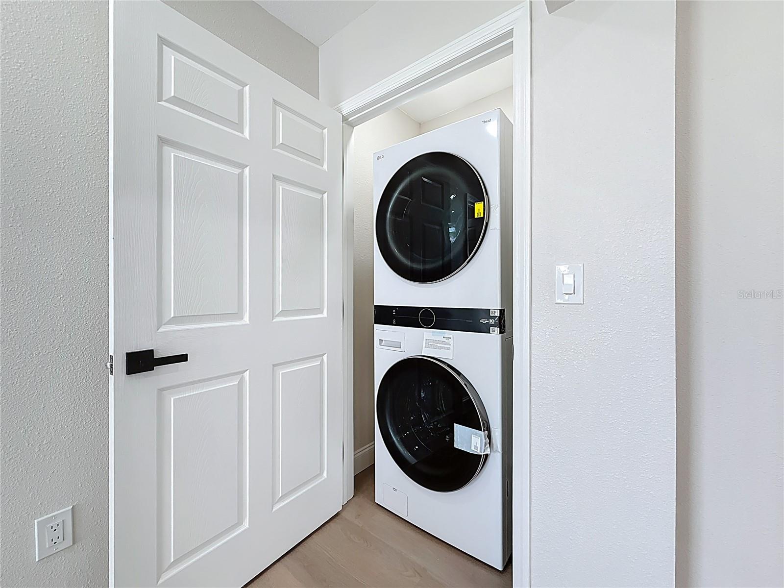 2999 LESLEE LAKE DR N, ST PETERSBURG, FL, 33713