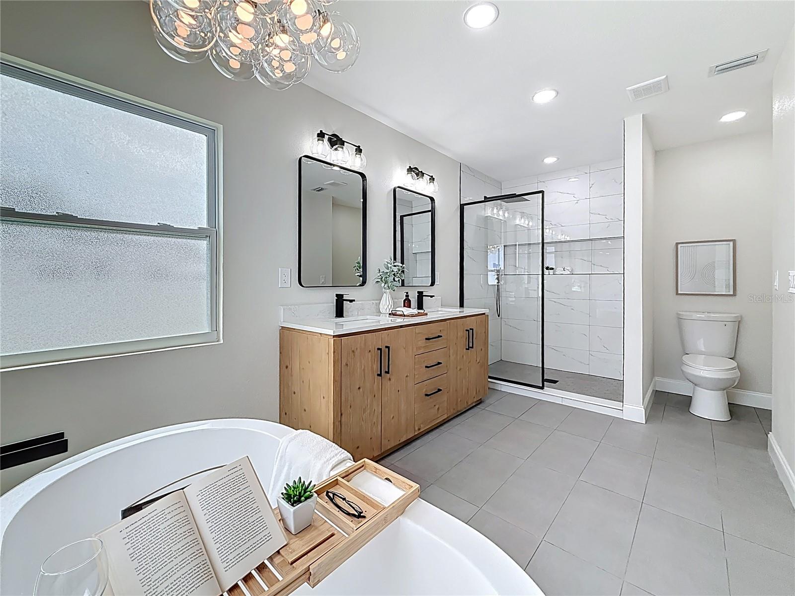 2999 LESLEE LAKE DR N, ST PETERSBURG, FL, 33713