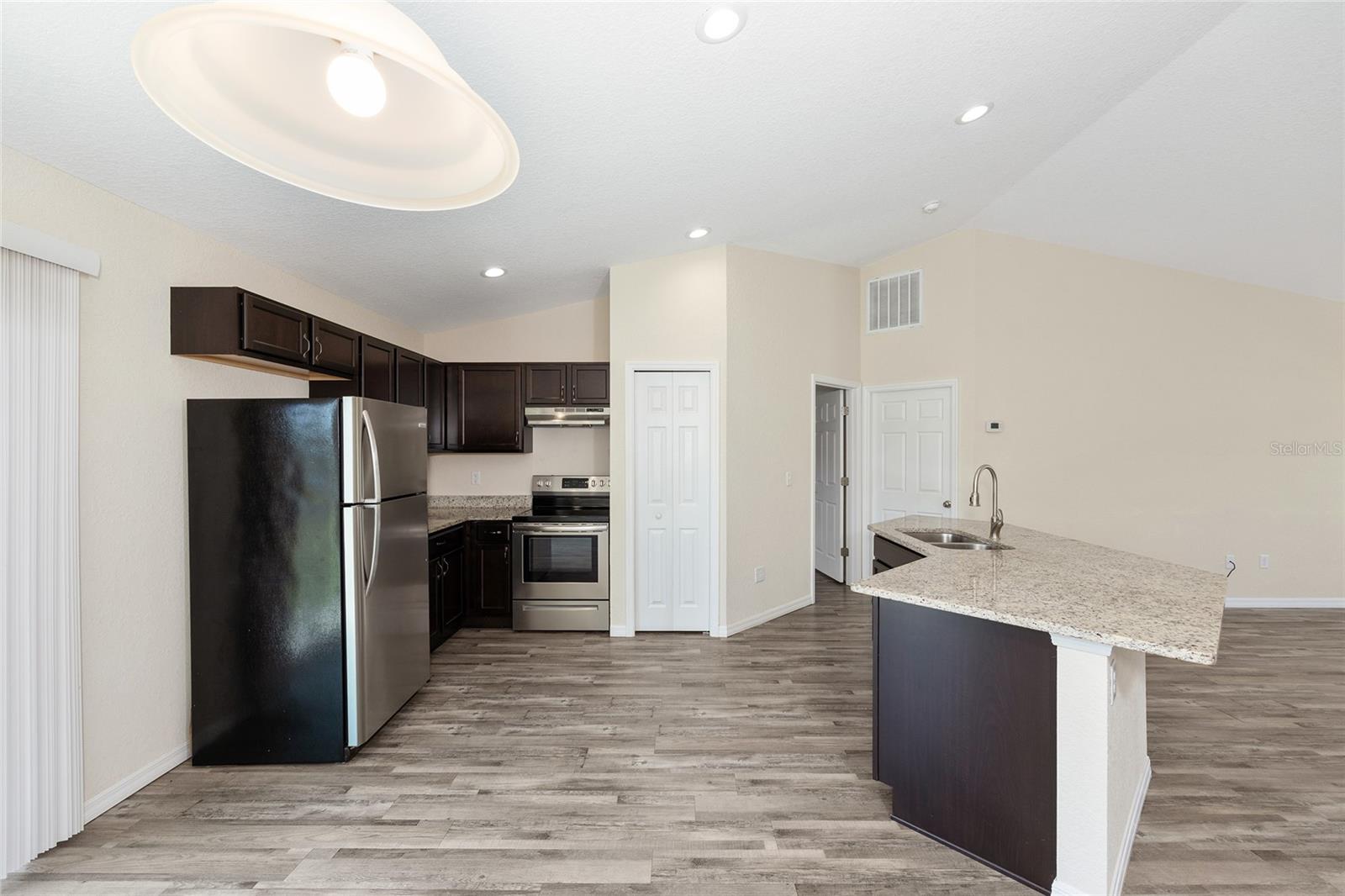 99 JUNIPER LOOP CIR, OCALA, FL, 34480