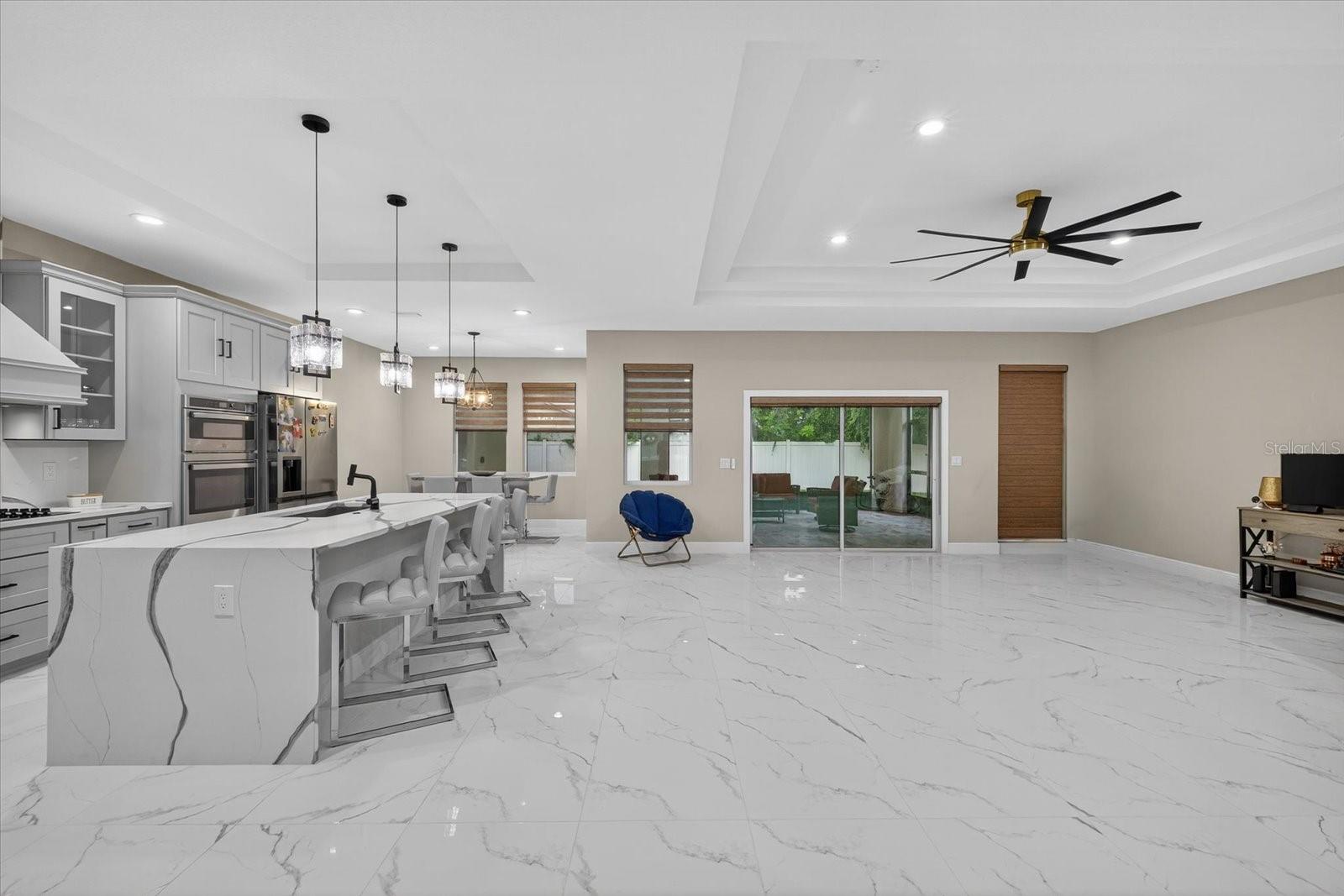 636 LIMONA WOODS DR, BRANDON, FL, 33510