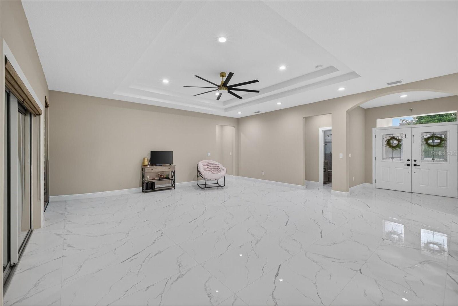 636 LIMONA WOODS DR, BRANDON, FL, 33510