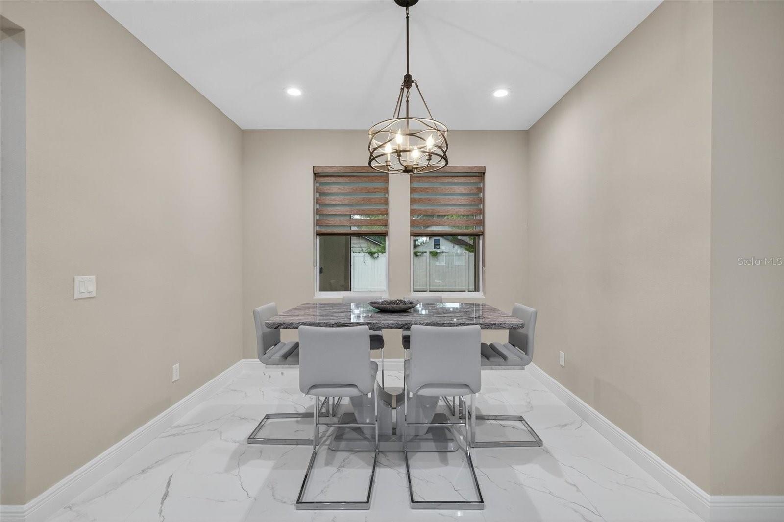 636 LIMONA WOODS DR, BRANDON, FL, 33510