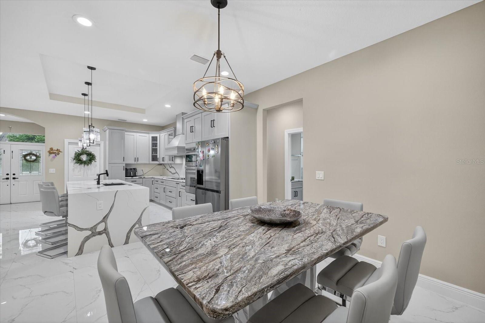 636 LIMONA WOODS DR, BRANDON, FL, 33510