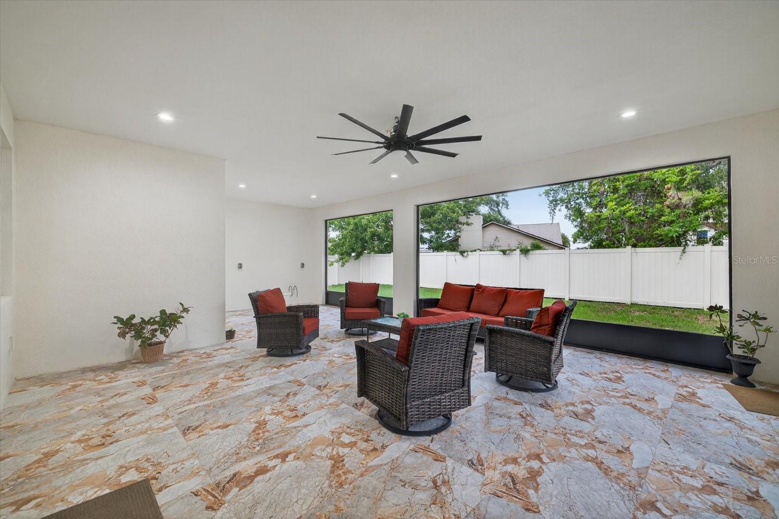 636 LIMONA WOODS DR, BRANDON, FL, 33510