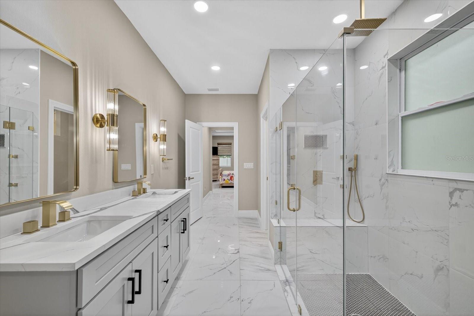 636 LIMONA WOODS DR, BRANDON, FL, 33510