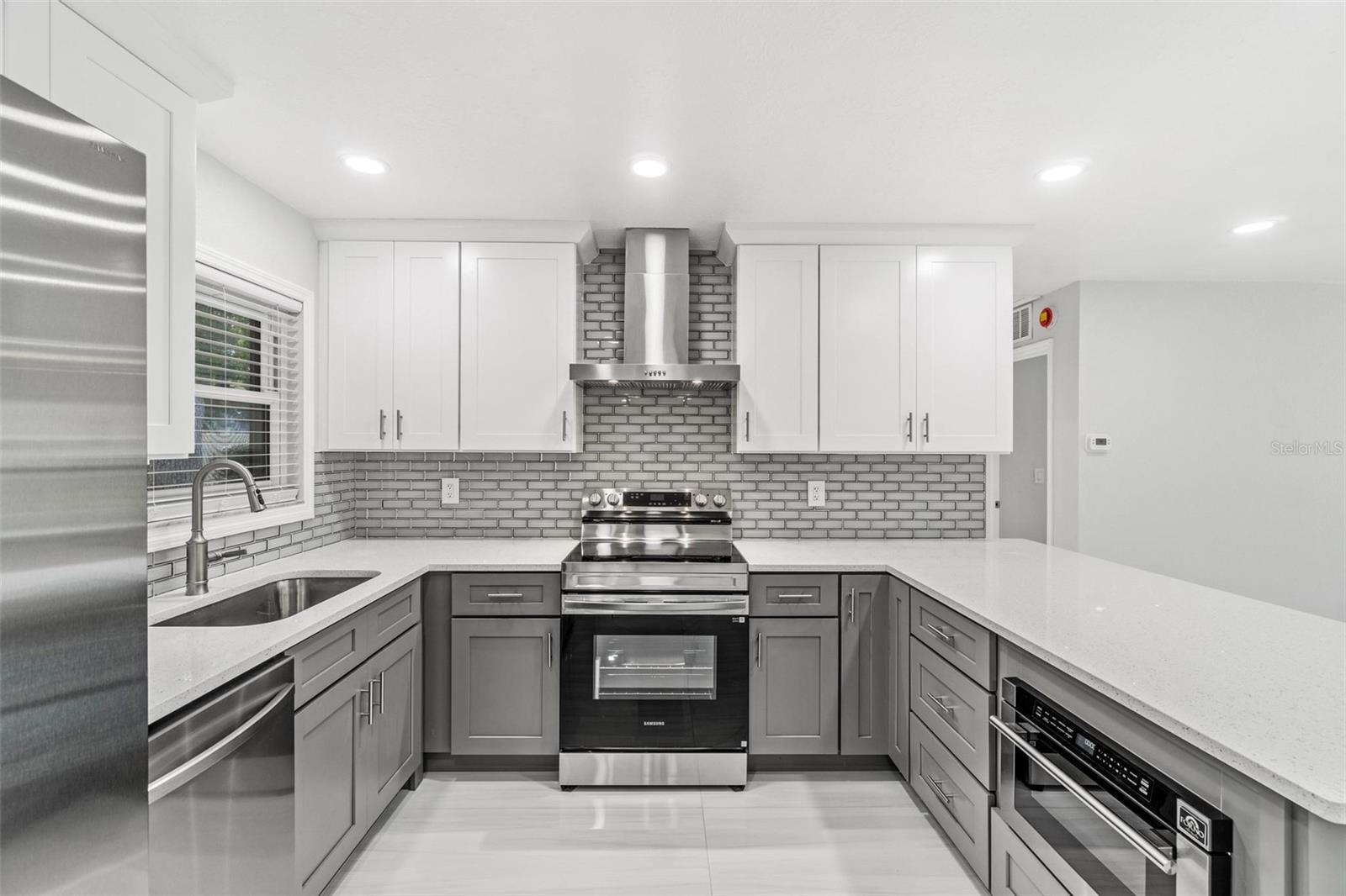 8159 129TH ST N, SEMINOLE, FL, 33776