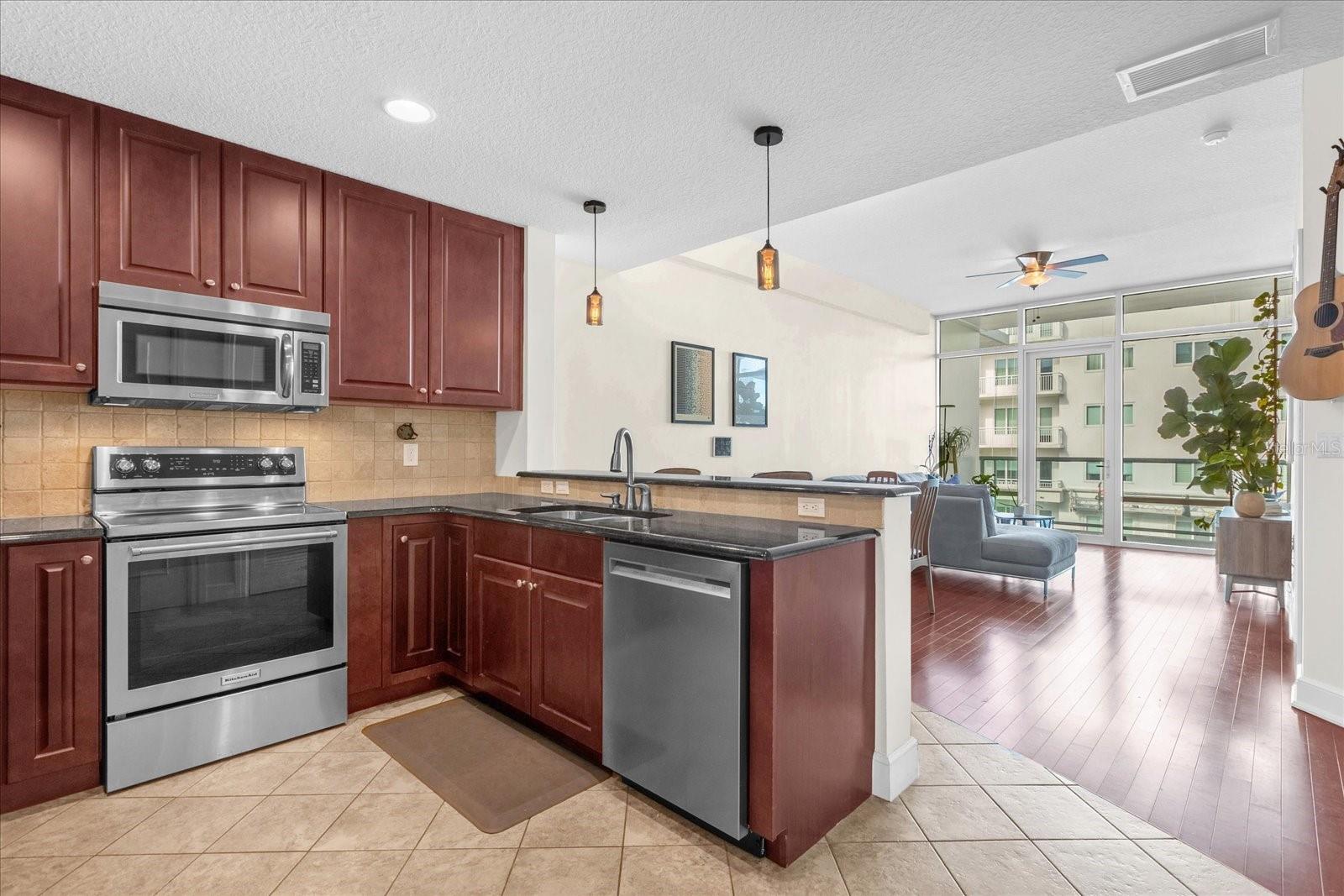 101 S EOLA DR #1017, ORLANDO, FL, 32801