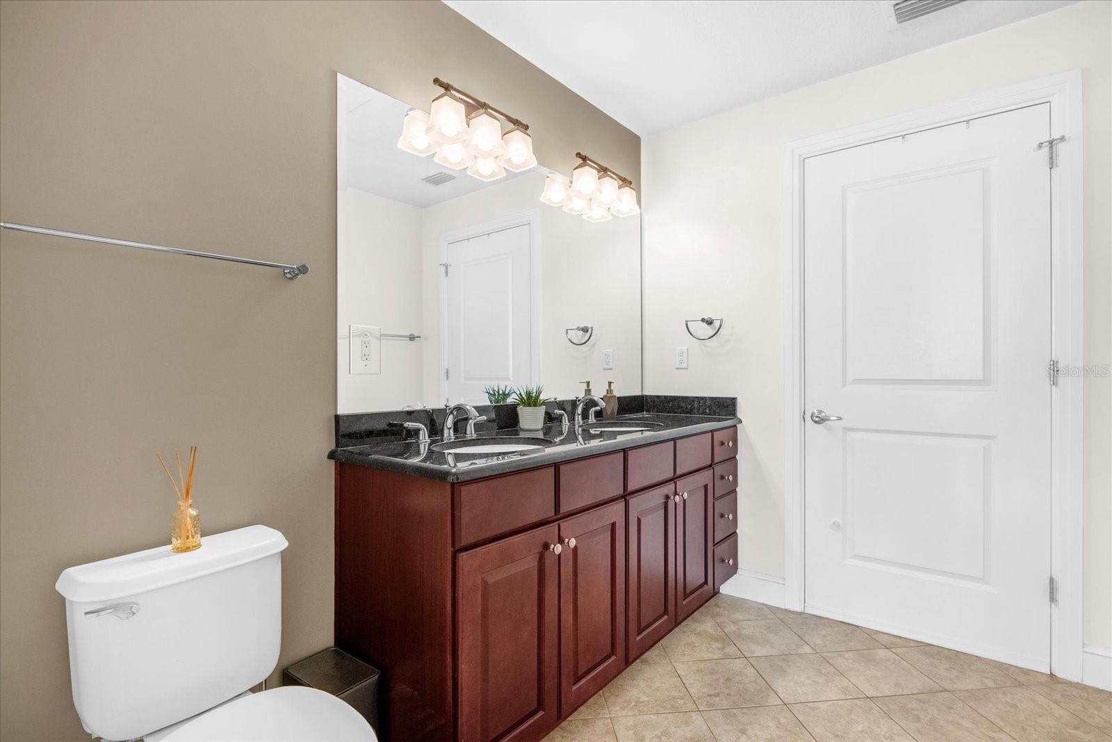 101 S EOLA DR #1017, ORLANDO, FL, 32801