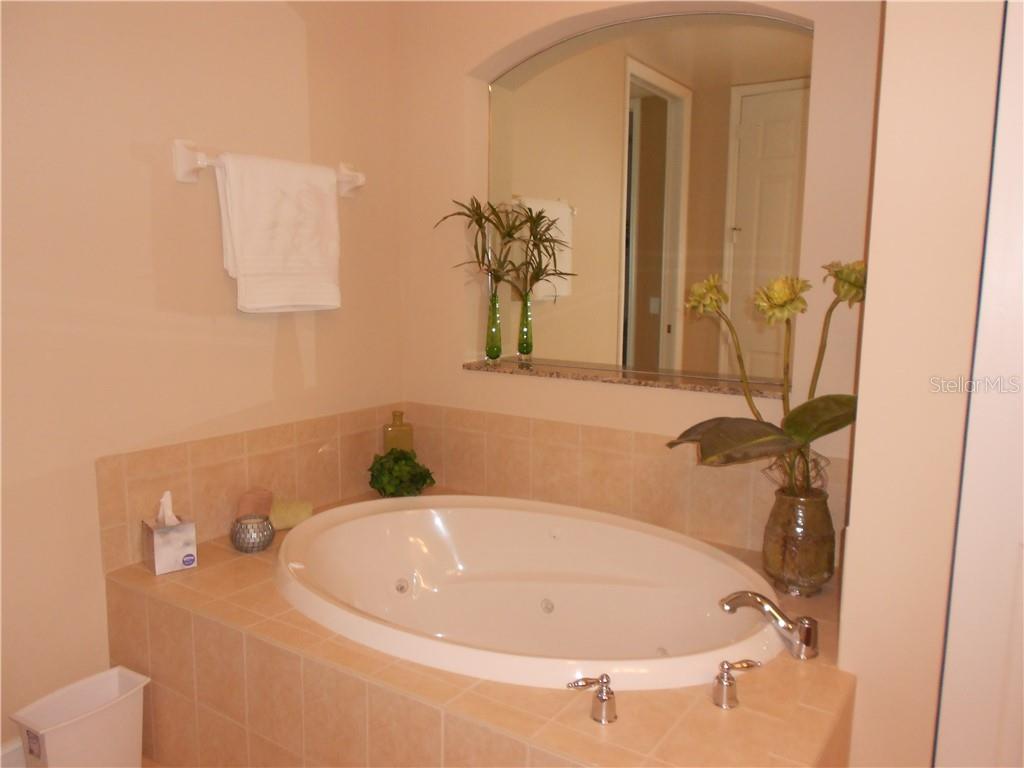 88 VIVANTE BLVD #402, PUNTA GORDA, FL, 33950