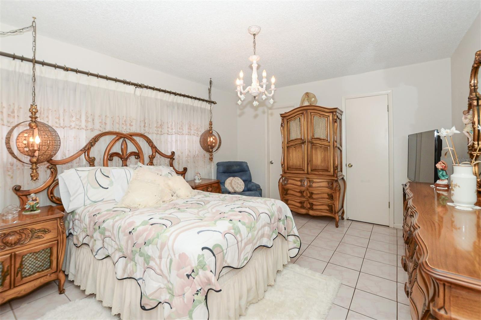 208 SE VERADA AVE, PORT ST LUCIE, FL, 34983