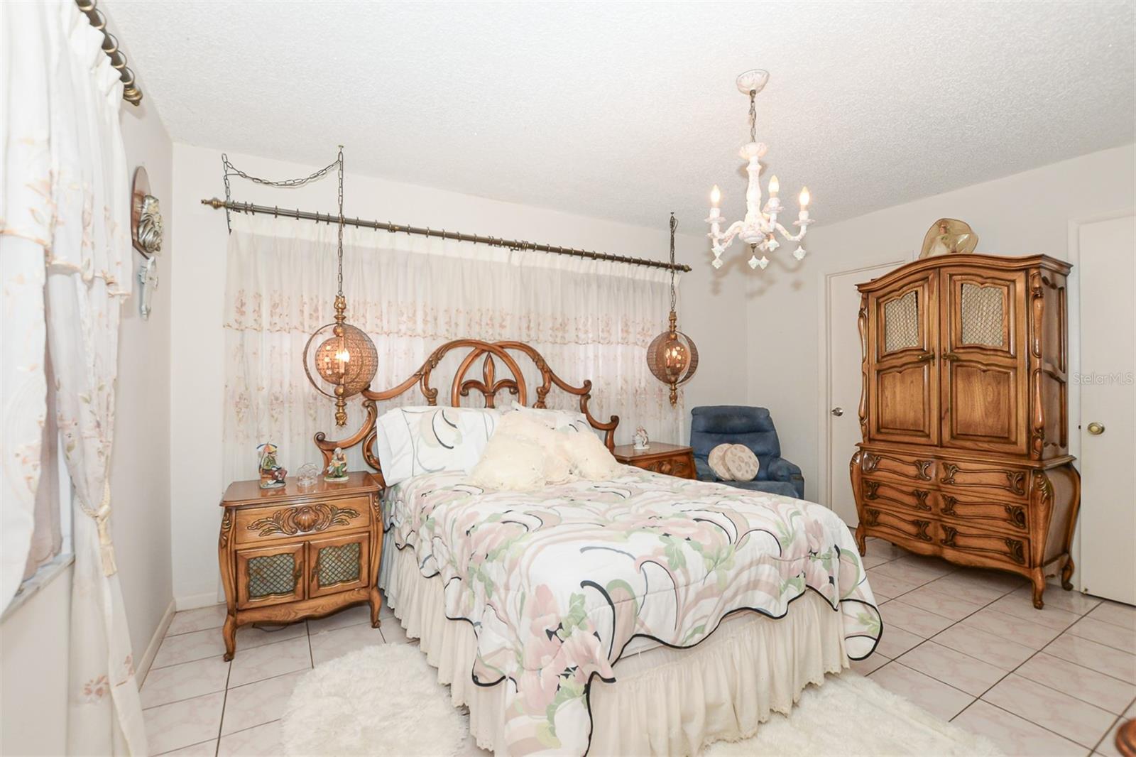 208 SE VERADA AVE, PORT ST LUCIE, FL, 34983