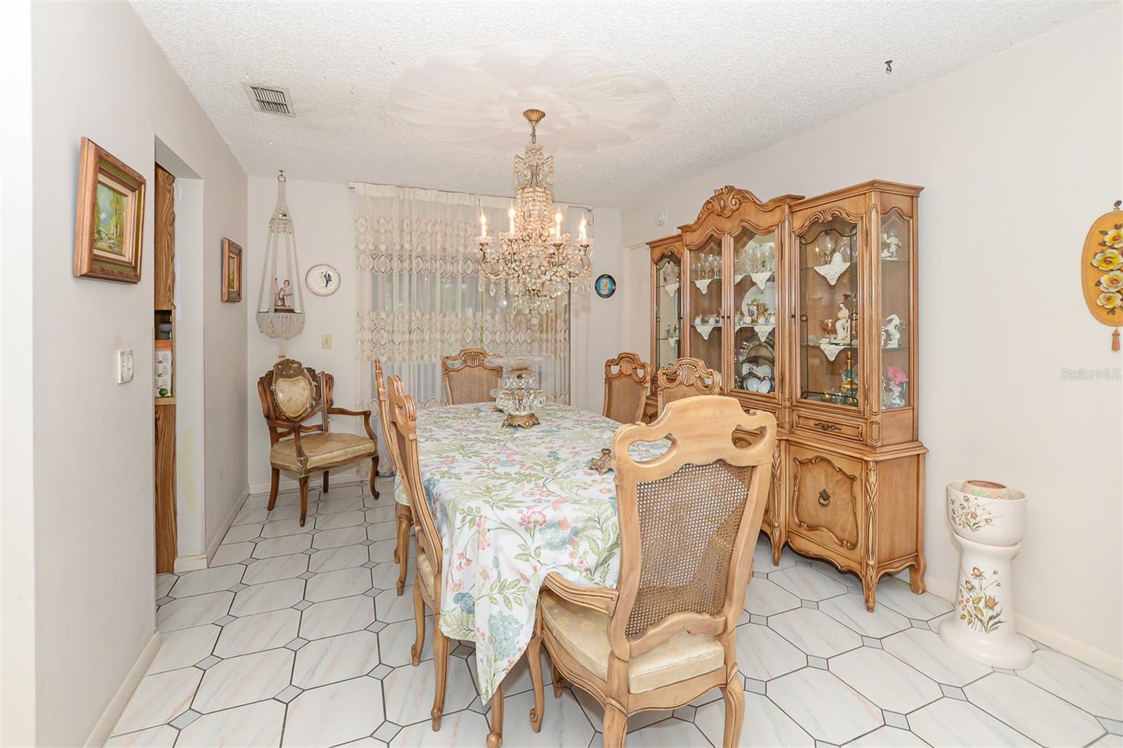 208 SE VERADA AVE, PORT ST LUCIE, FL, 34983