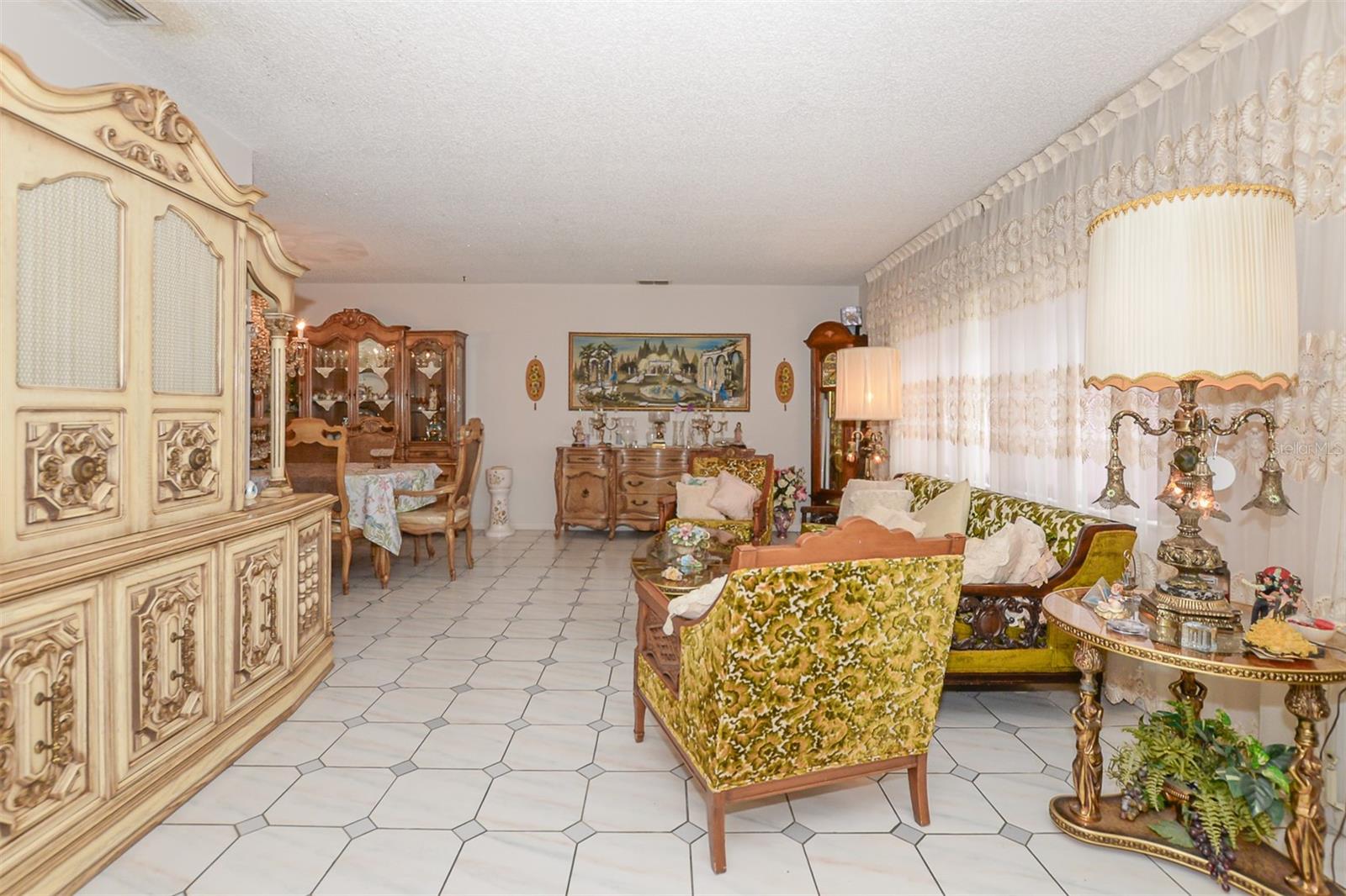 208 SE VERADA AVE, PORT ST LUCIE, FL, 34983