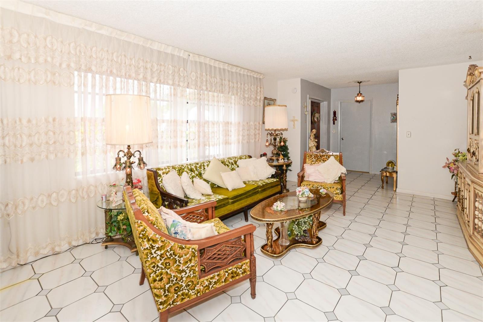 208 SE VERADA AVE, PORT ST LUCIE, FL, 34983