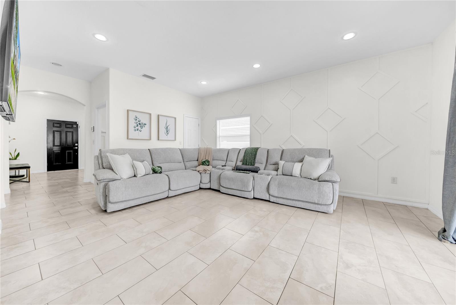 2729 W UNION ST, TAMPA, FL, 33607