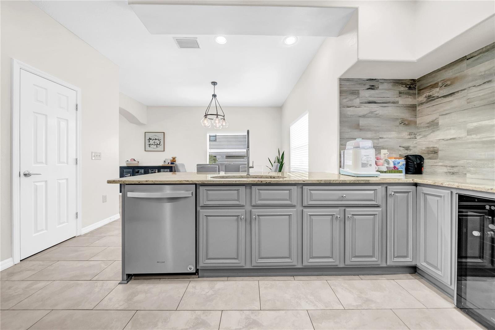 2729 W UNION ST, TAMPA, FL, 33607