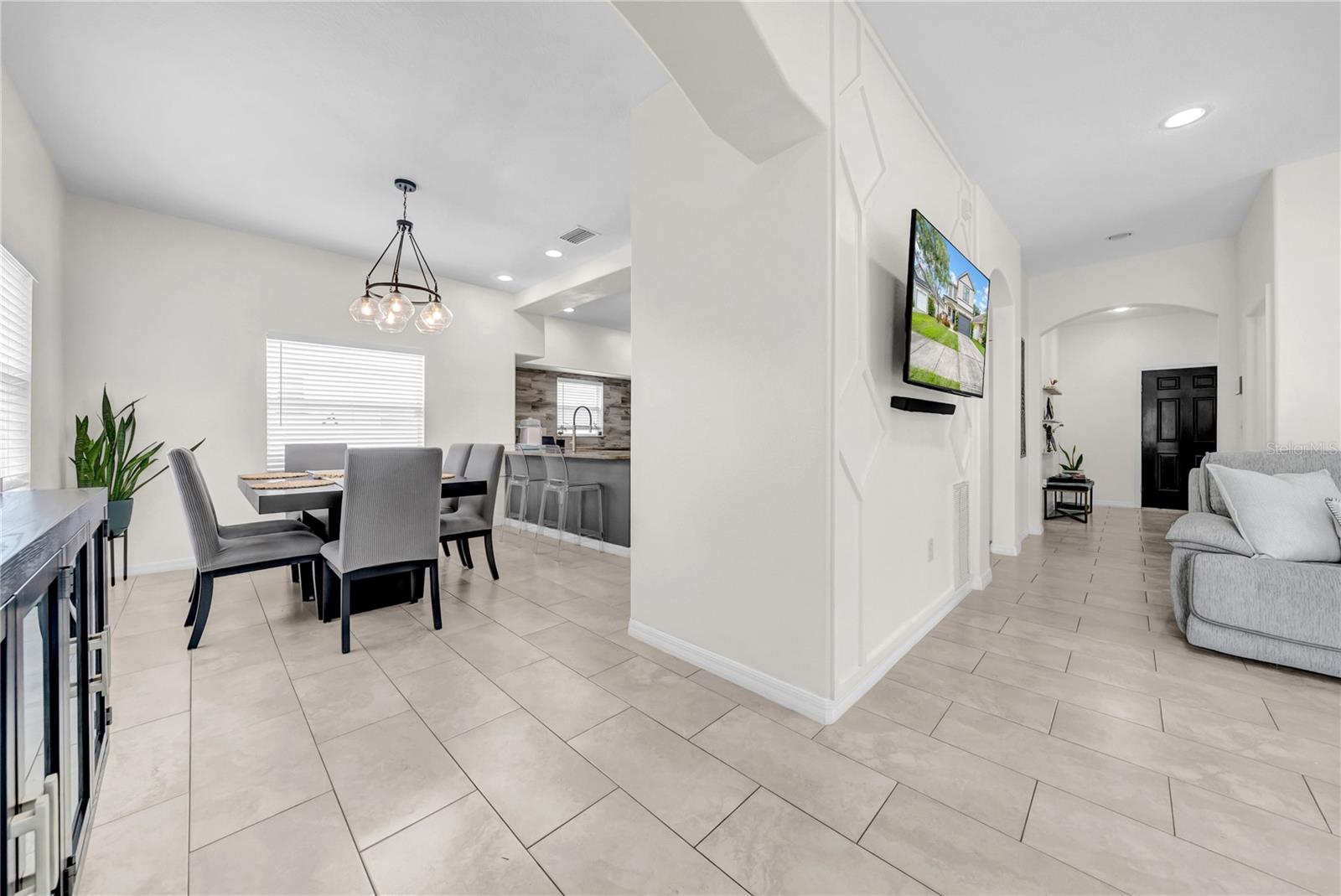 2729 W UNION ST, TAMPA, FL, 33607