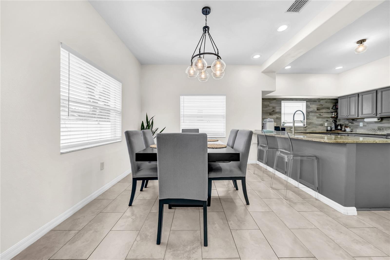 2729 W UNION ST, TAMPA, FL, 33607