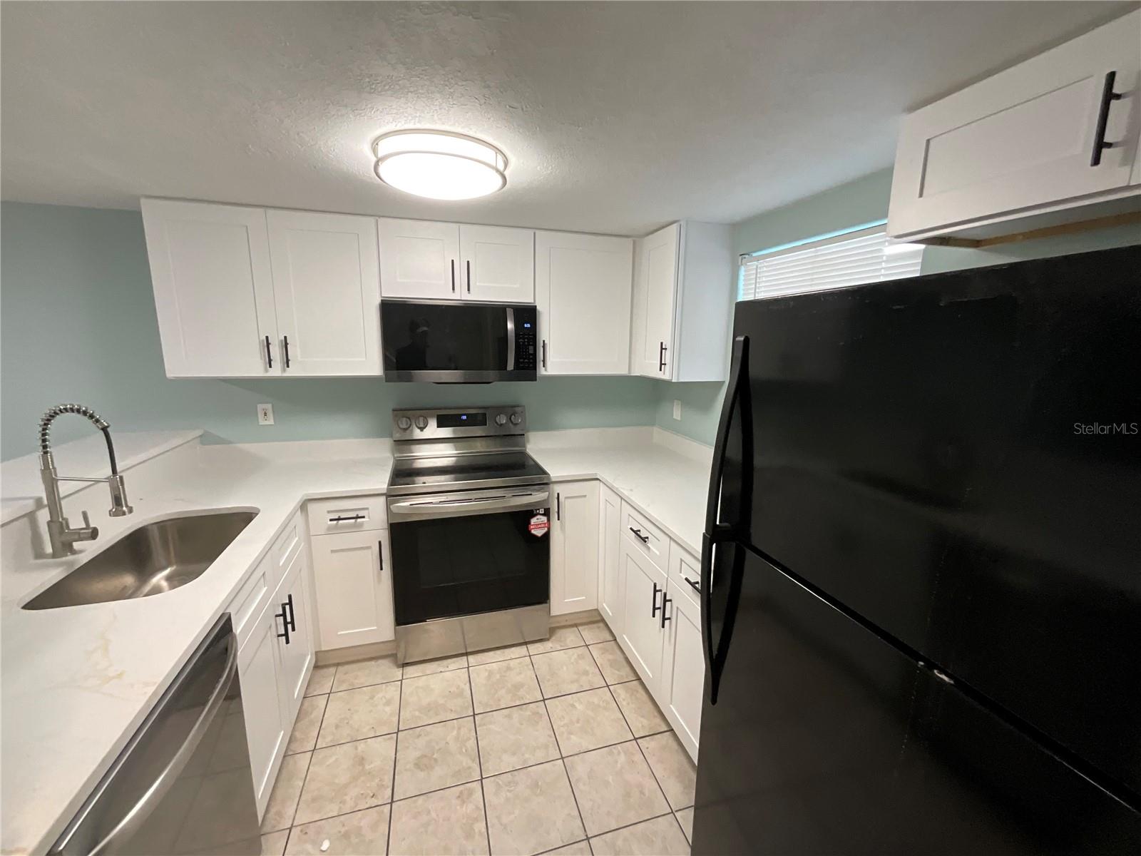 2027 PINE CHACE CT, TAMPA, FL, 33613