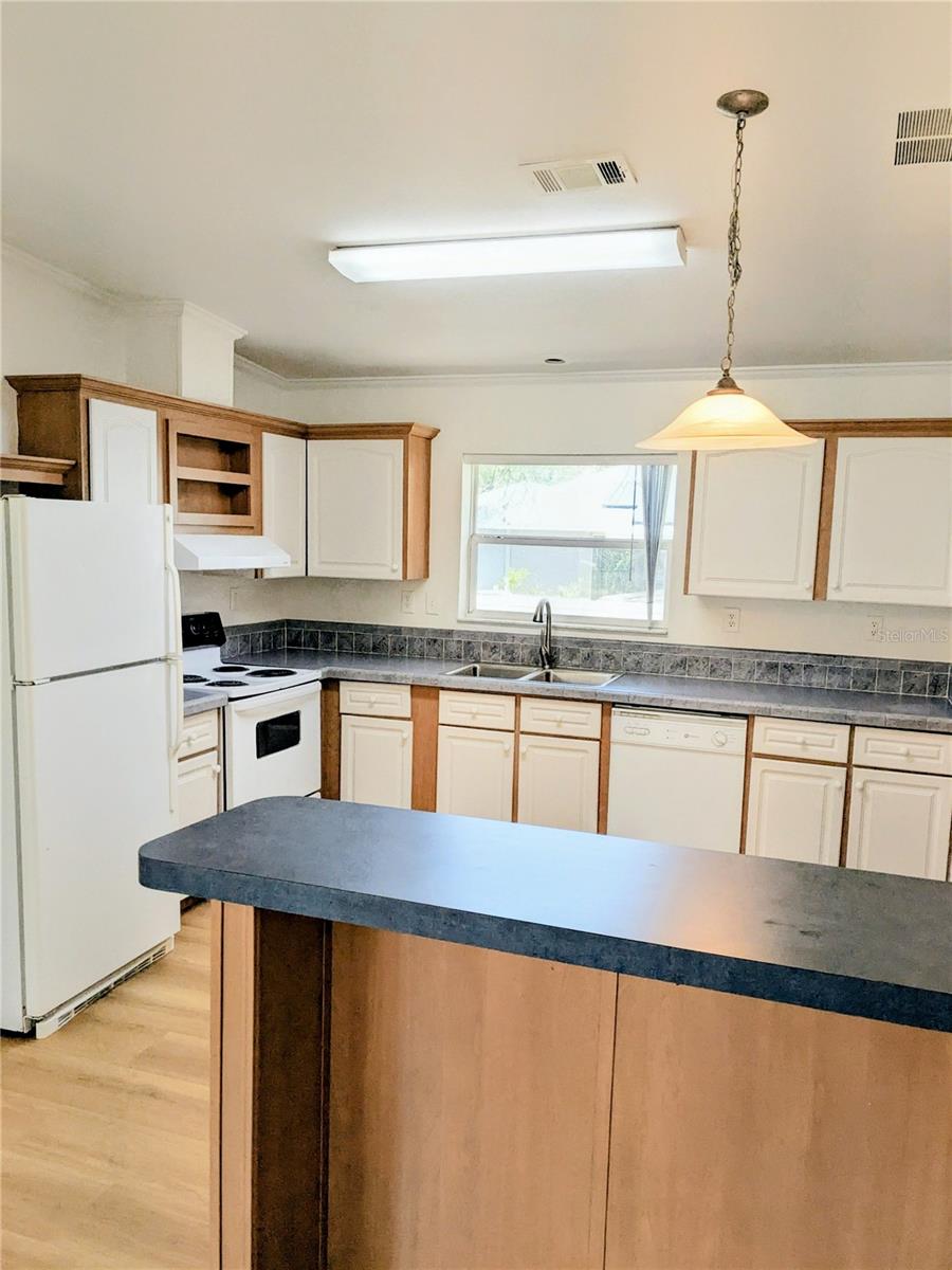 2416 S 67TH ST, TAMPA, FL, 33619