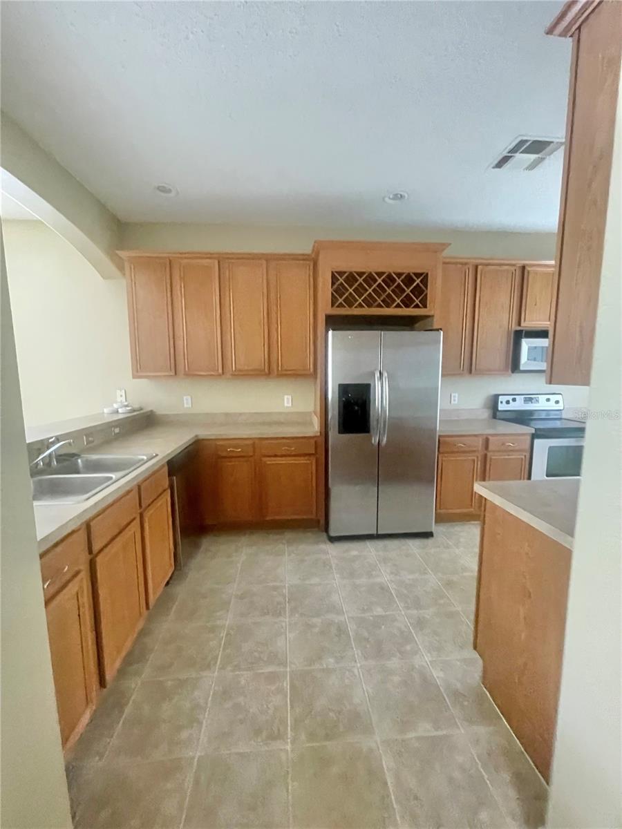 2801 EAGLES ROOST CIR, KISSIMMEE, FL, 34746