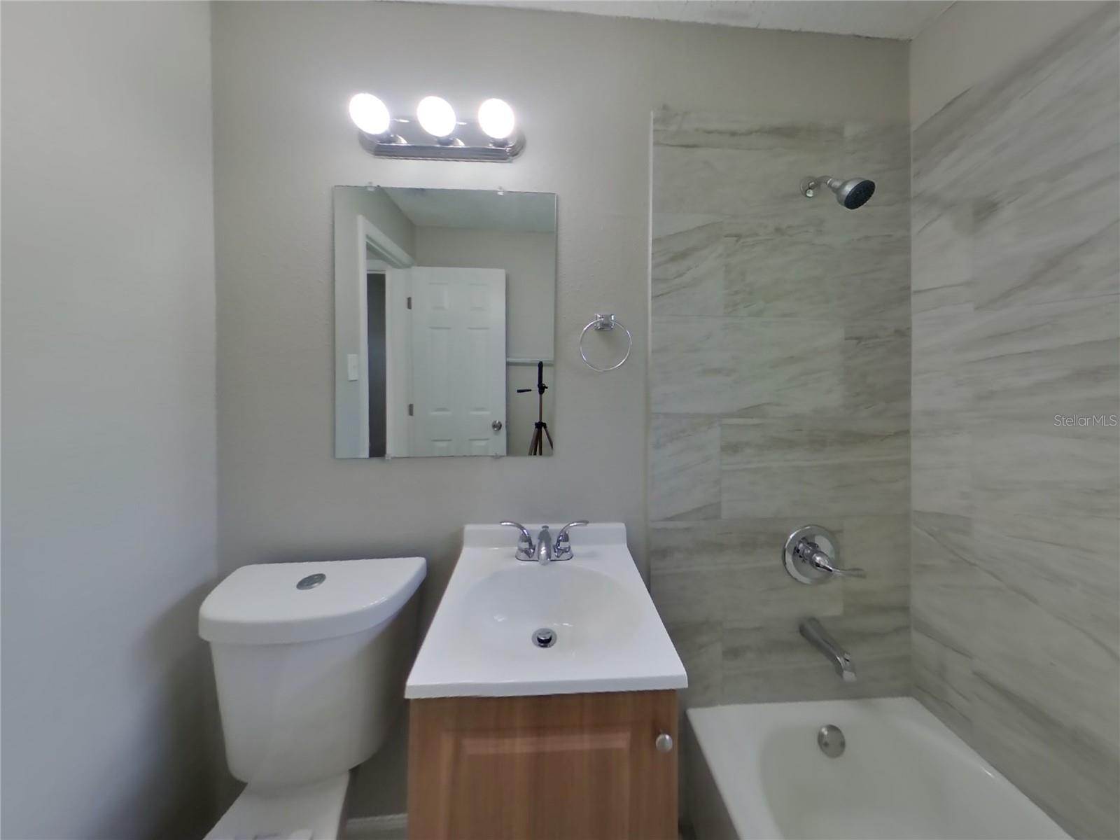 10002 N 24TH ST, TAMPA, FL, 33612