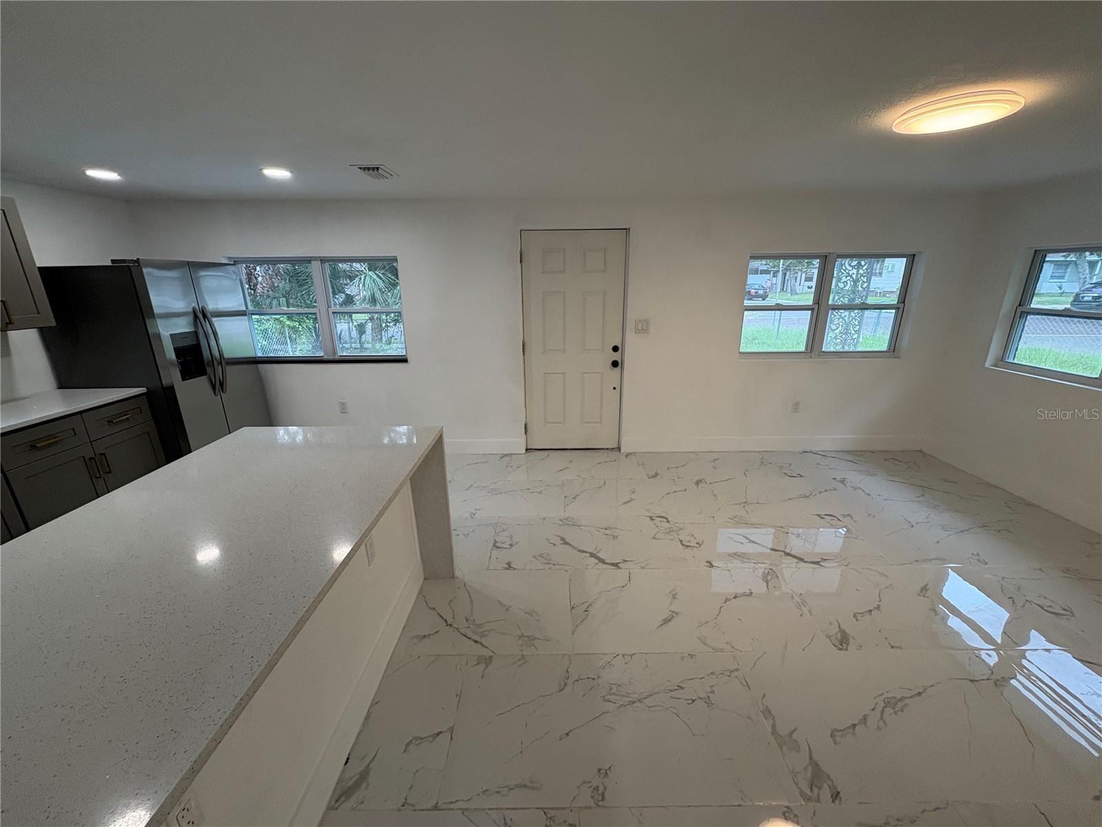 547 16TH AVE S, ST PETERSBURG, FL, 33701