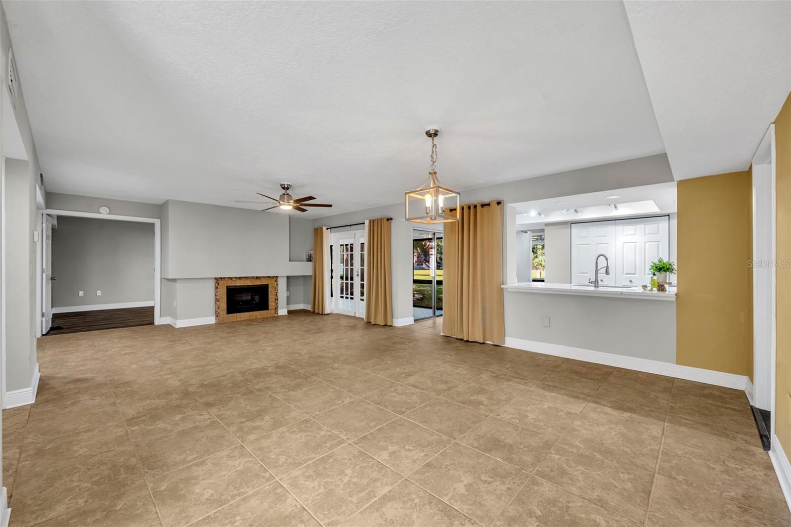 1000 WINDERLEY PL #142, MAITLAND, FL, 32751