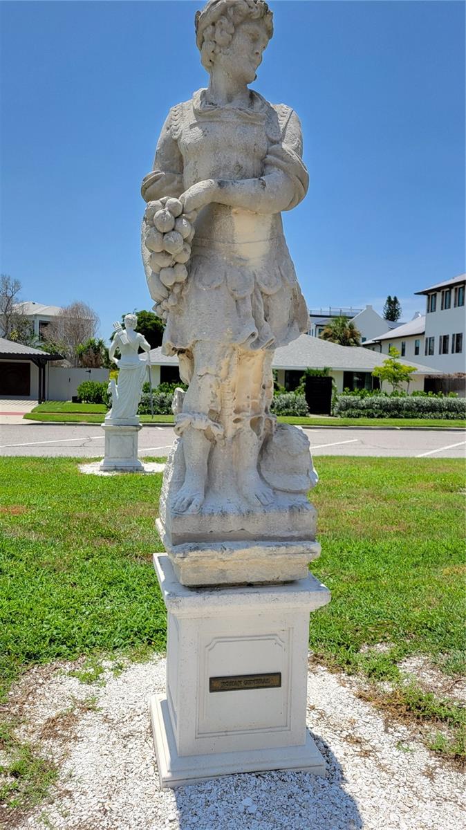 223 S BLVD OF PRESIDENTS, SARASOTA, FL, 34236