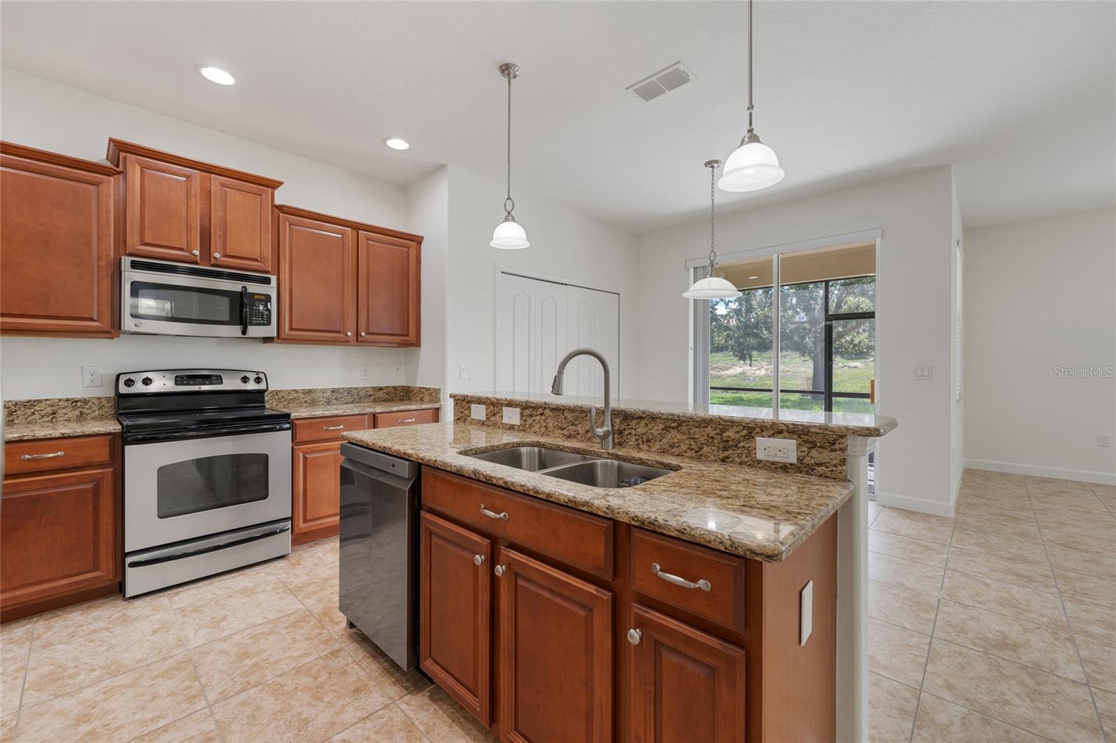 3391 CORTLAND DR, DAVENPORT, FL, 33837