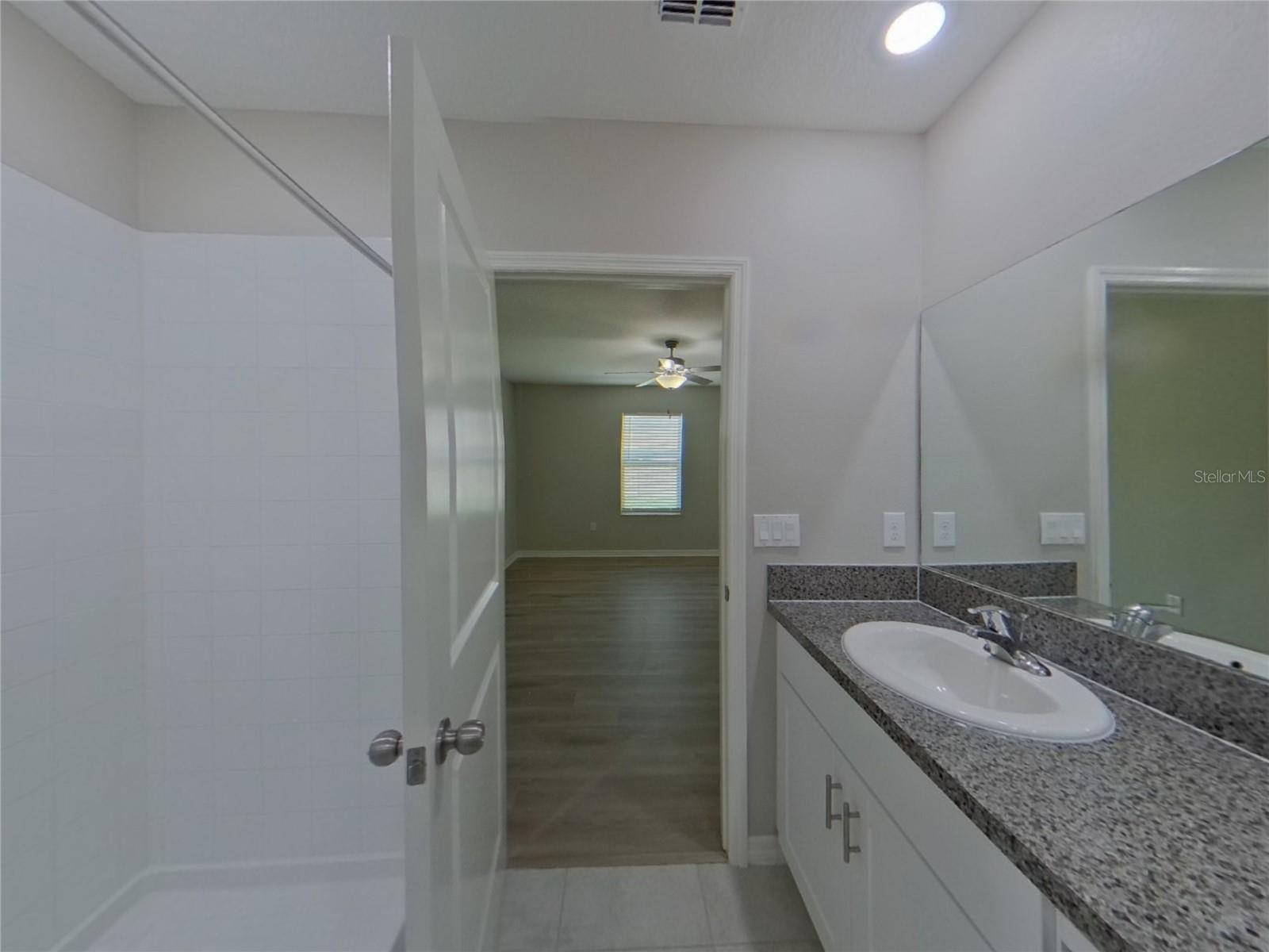 9512 LEMON DROP LOOP, SUN CITY CENTER, FL, 33573