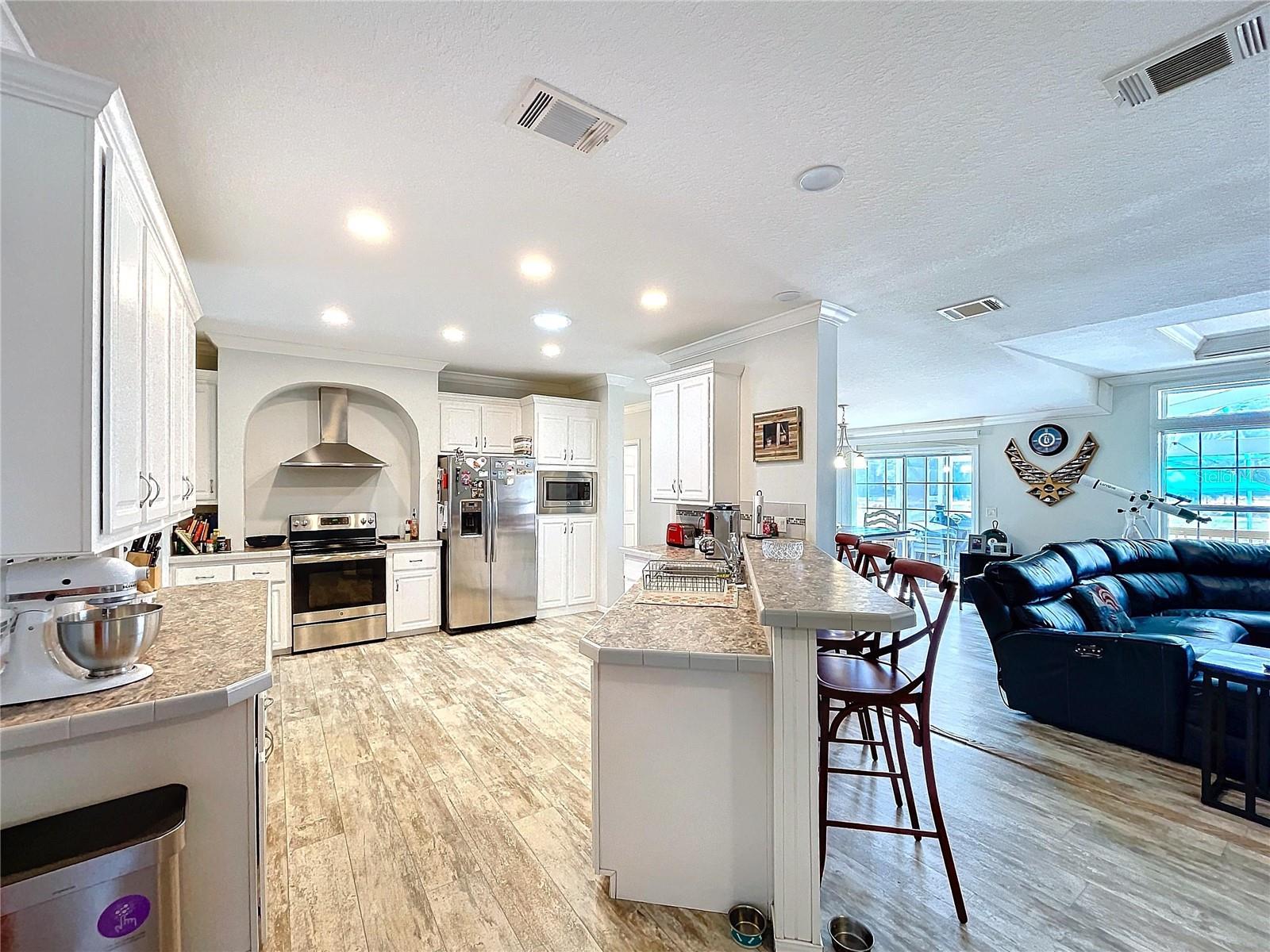 14890 CR 757, WEBSTER, FL, 33597