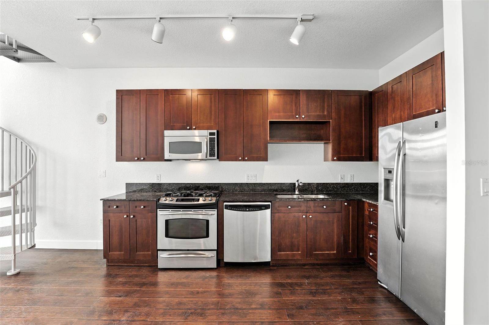 150 E ROBINSON ST #2A, ORLANDO, FL, 32801