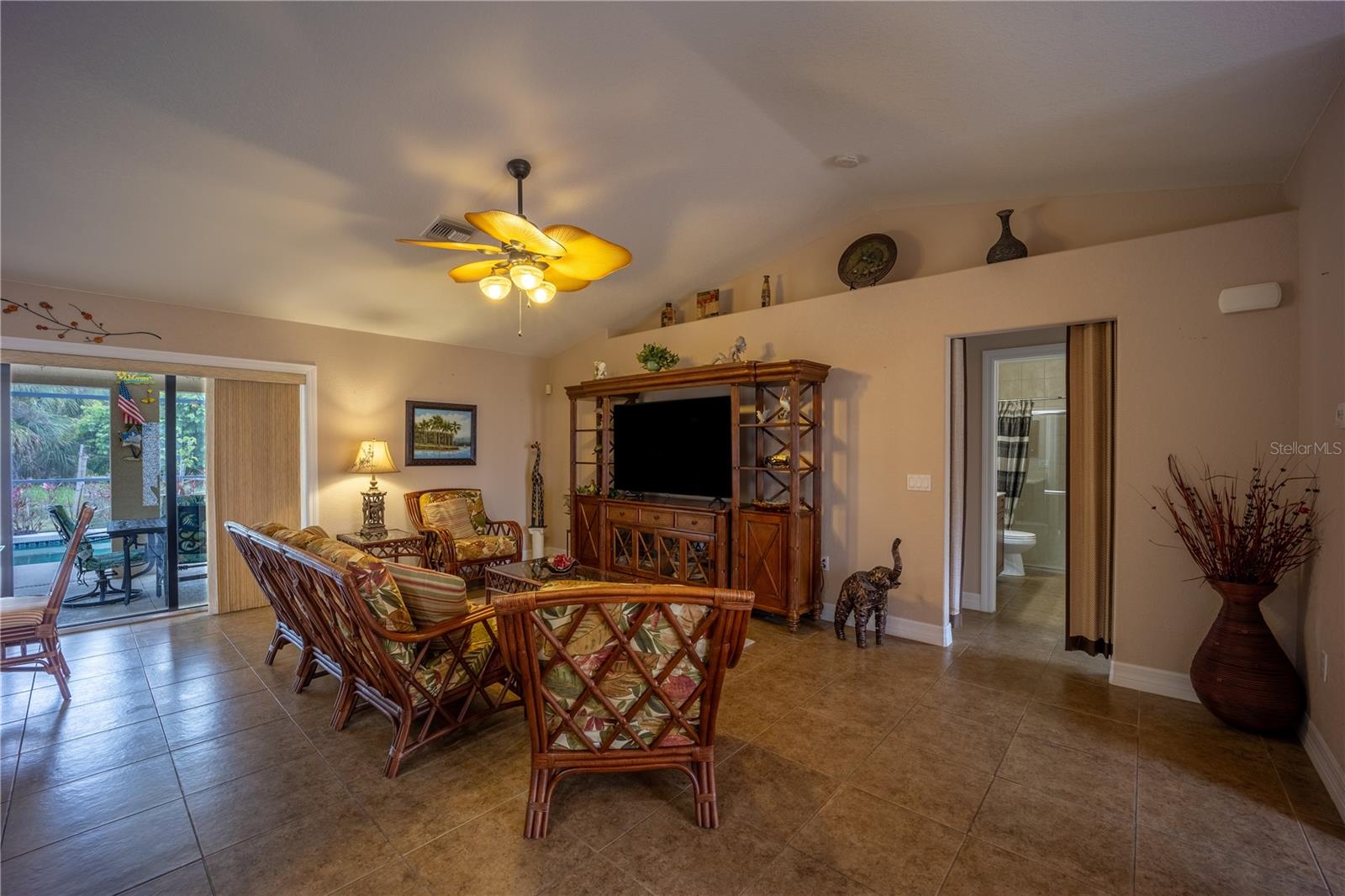 17327 WINTERGARDEN AVE, PORT CHARLOTTE, FL, 33948