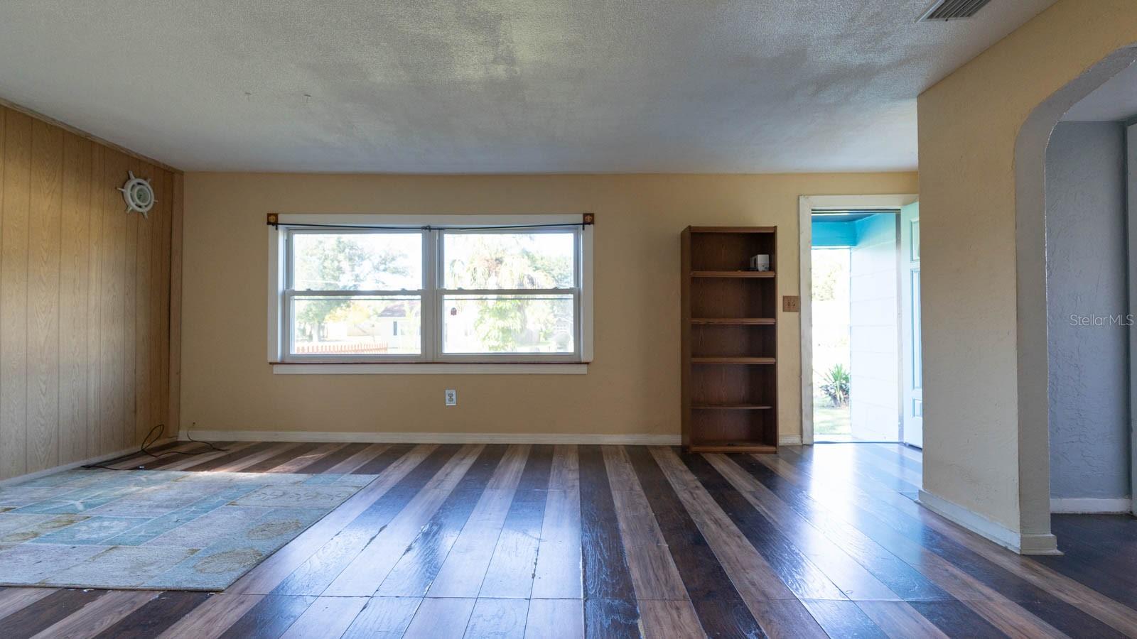 4650 EMERSON AVE S, ST PETERSBURG, FL, 33711