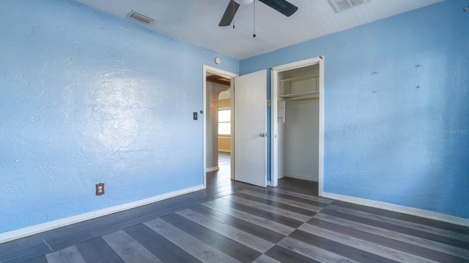 4650 EMERSON AVE S, ST PETERSBURG, FL, 33711