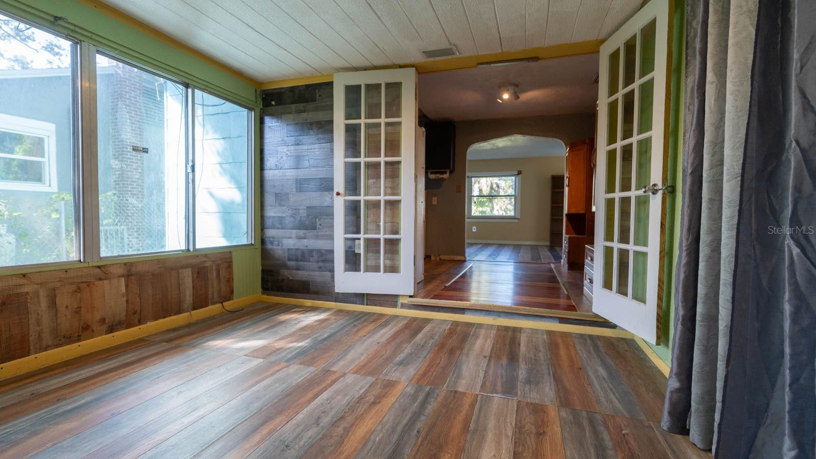 4650 EMERSON AVE S, ST PETERSBURG, FL, 33711