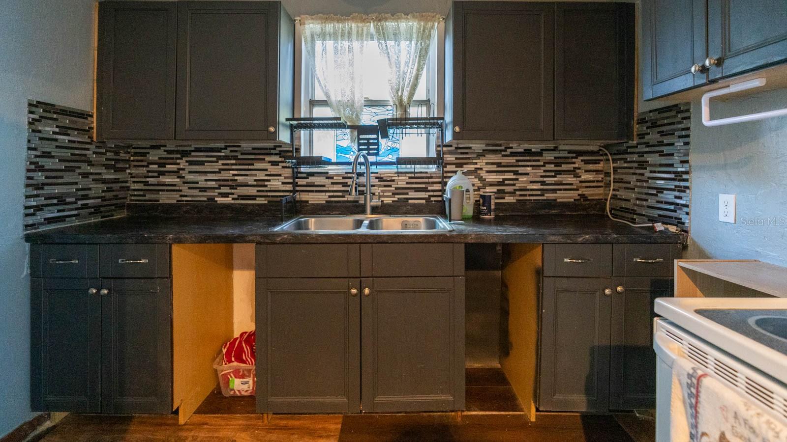 4650 EMERSON AVE S, ST PETERSBURG, FL, 33711