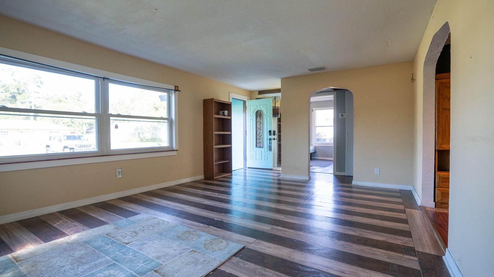 4650 EMERSON AVE S, ST PETERSBURG, FL, 33711