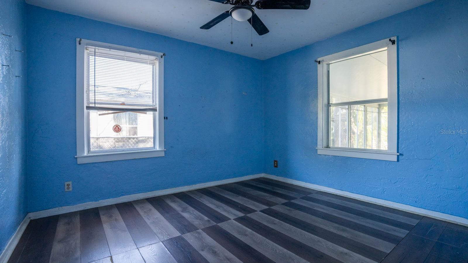 4650 EMERSON AVE S, ST PETERSBURG, FL, 33711