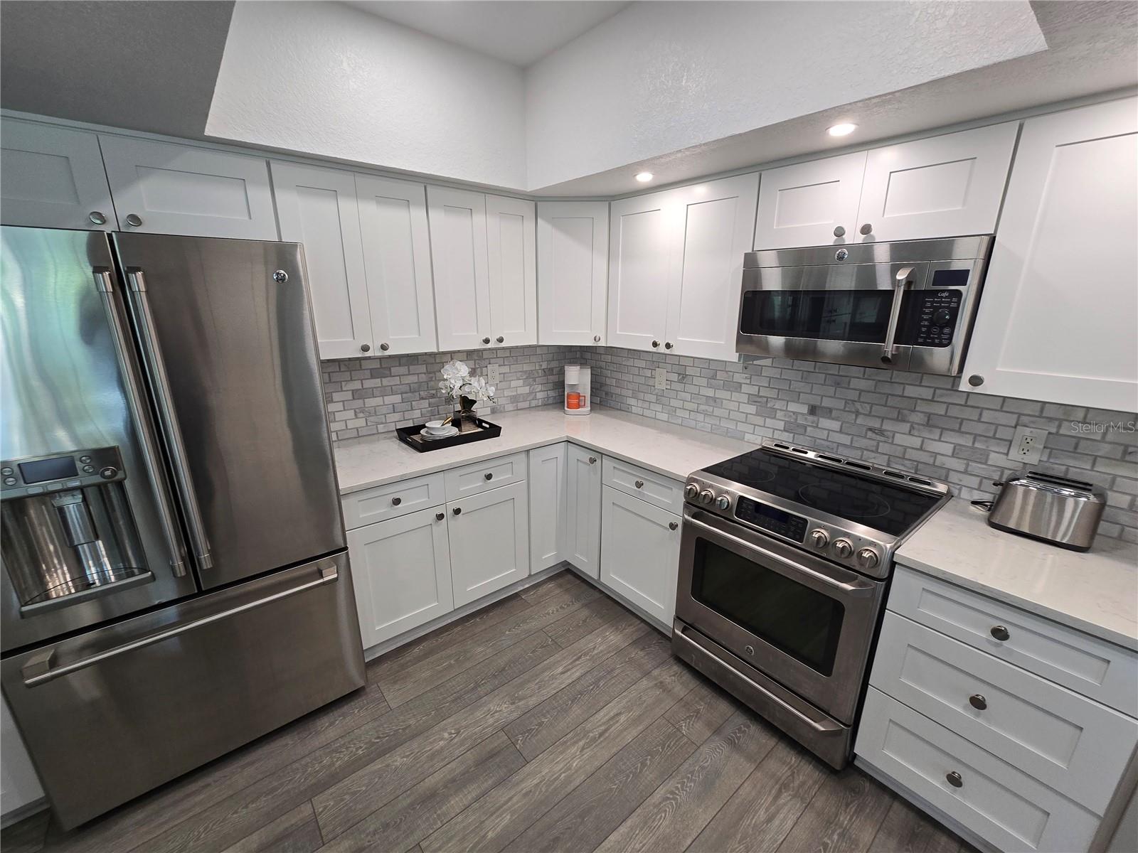 9201 CAPTIVA CIRCLE CIR, ST PETE BEACH, FL, 33706