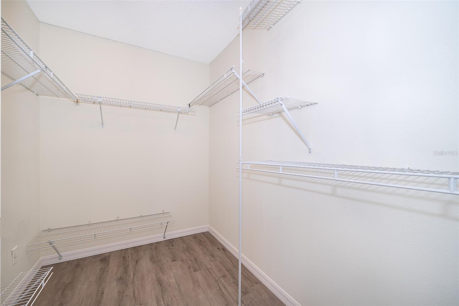 2425 ROLLING BROAK DR, ORLANDO, FL, 32837