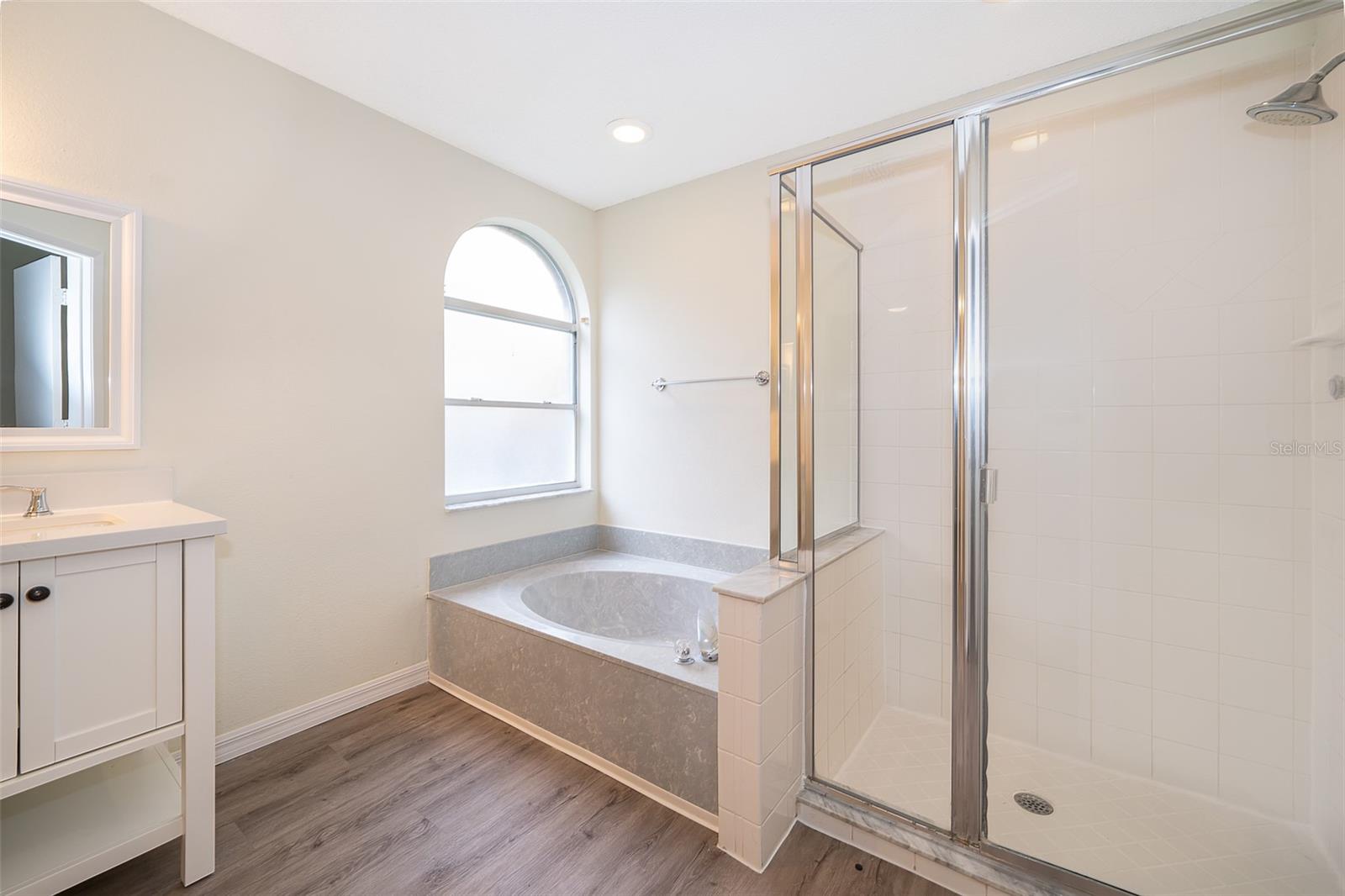 2425 ROLLING BROAK DR, ORLANDO, FL, 32837