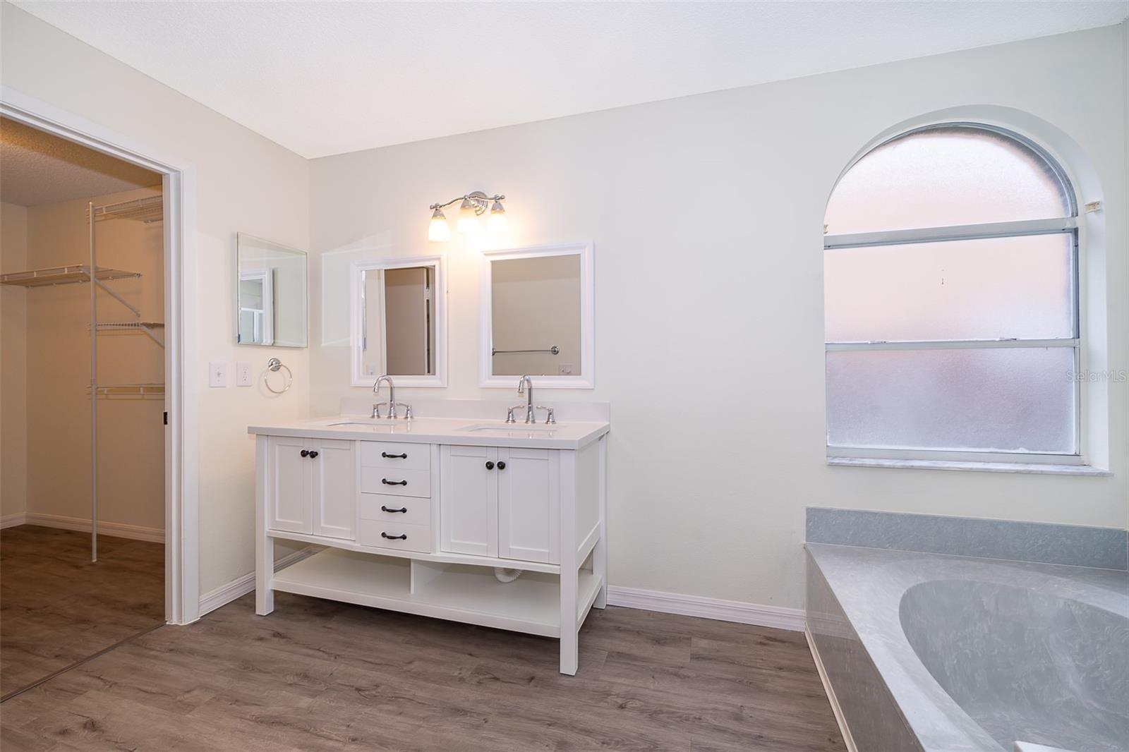 2425 ROLLING BROAK DR, ORLANDO, FL, 32837