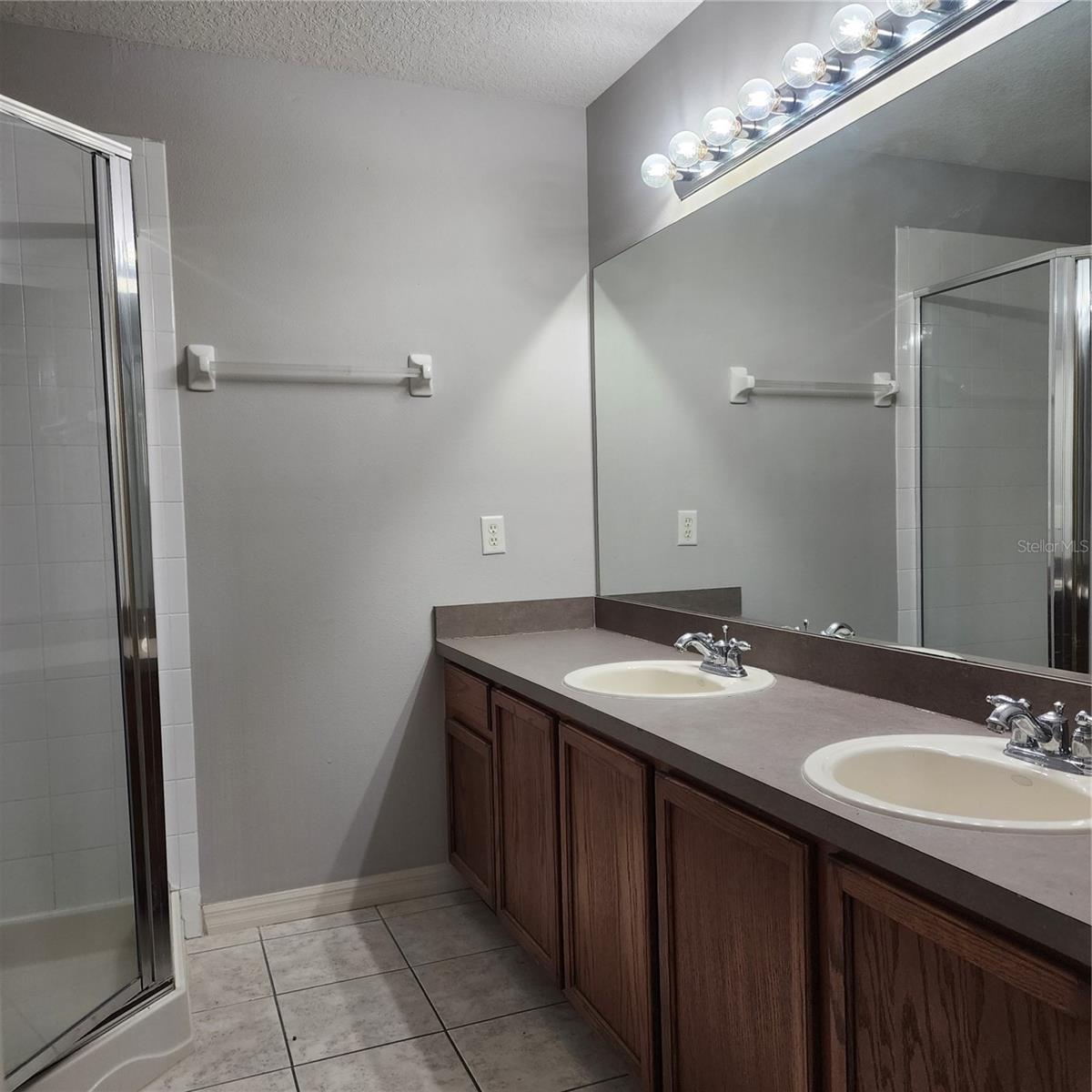 9084 IRON OAK AVE, TAMPA, FL, 33647